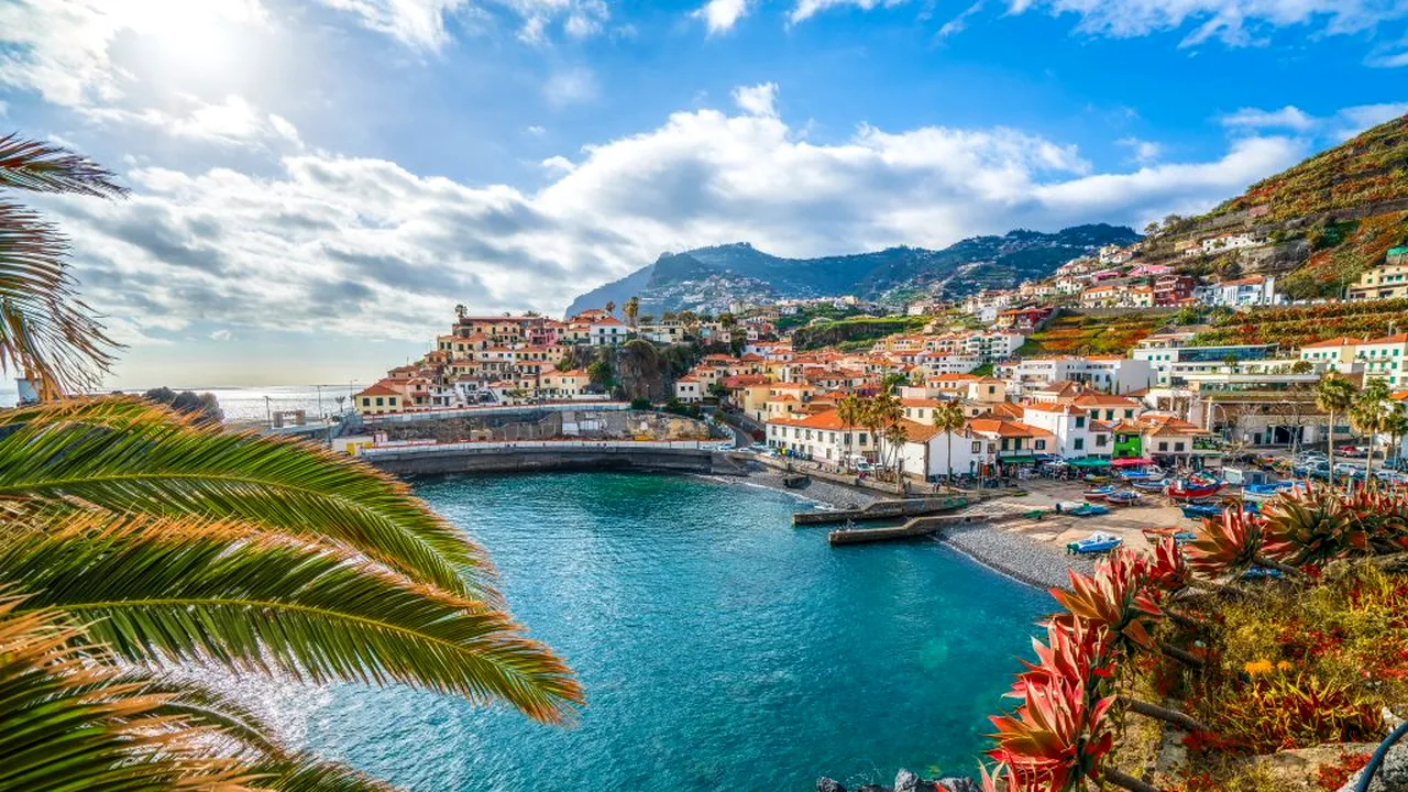 O populară destinație turistică a anunțat că impune obligativitatea purtării măștilor în public