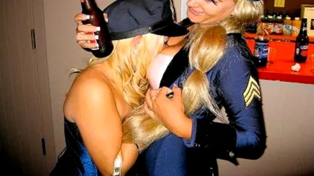 GALERIE FOTO: Cum se îmbracă fetele de Halloween