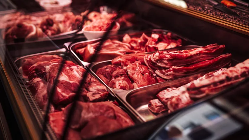 Pericolul din carnea cumpărată din magazin! Cum îți dai seama dacă este ALTERATĂ/ Specialist: „Lucrul acesta ne duce către pieire”