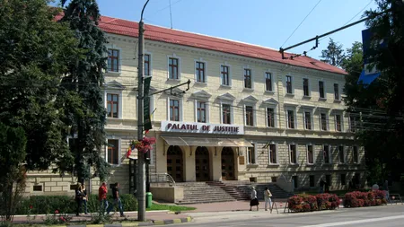 Percheziții acasă și la biroul unei judecătoare de la Tribunalul Suceava. Este suspectată că îi ajuta pe traficanții de droguri (SURSE)