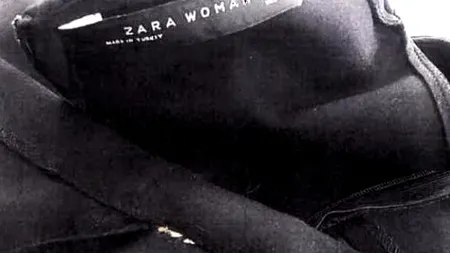Ce a descoperit o tânără în cusătura unei rochii de la Zara: 