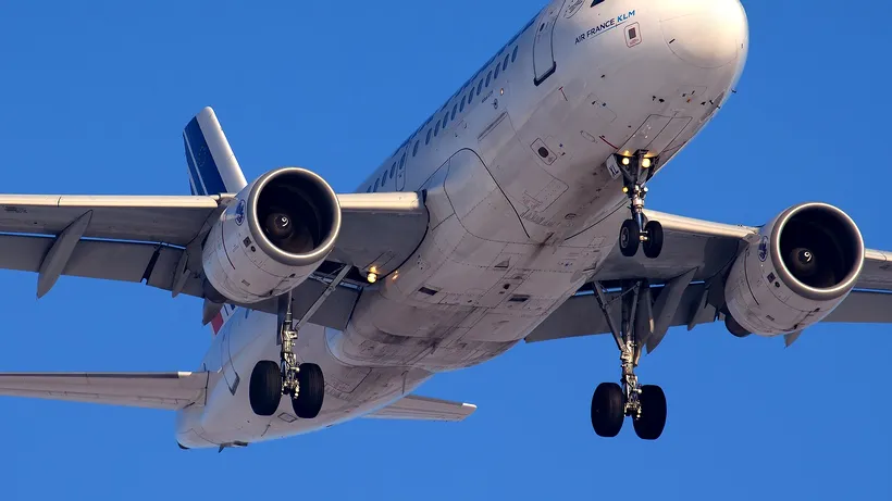 Emoții mari pentru pasagerii unei curse Air France: Avionul a ratat aterizarea pe aeroportul Otopeni