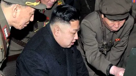 La câteva ore după ce Coreea de Nord a anunțat că-i atacă, americanii se uită la DETALIUL din dreapta jos din această FOTOGRAFIE și nu le vine să creadă: 