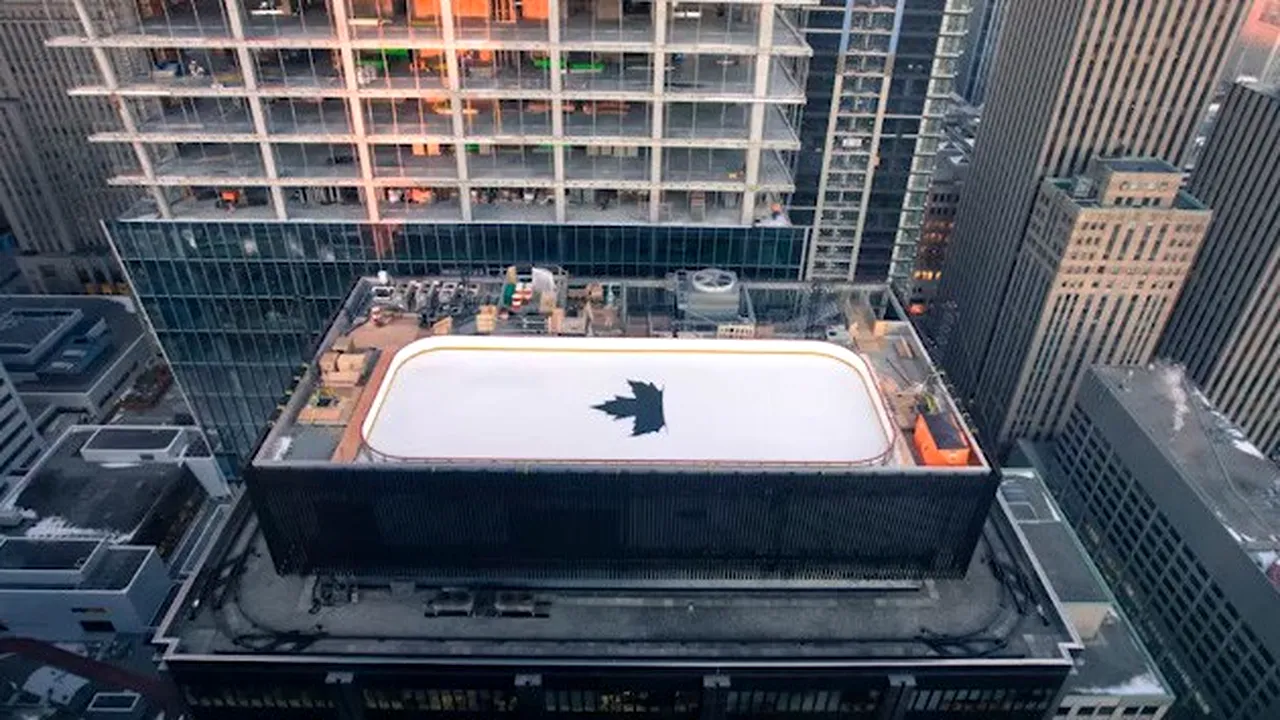 Patinoar la înălțime, montat pe acoperișul unei clădiri cu 32 de etaje