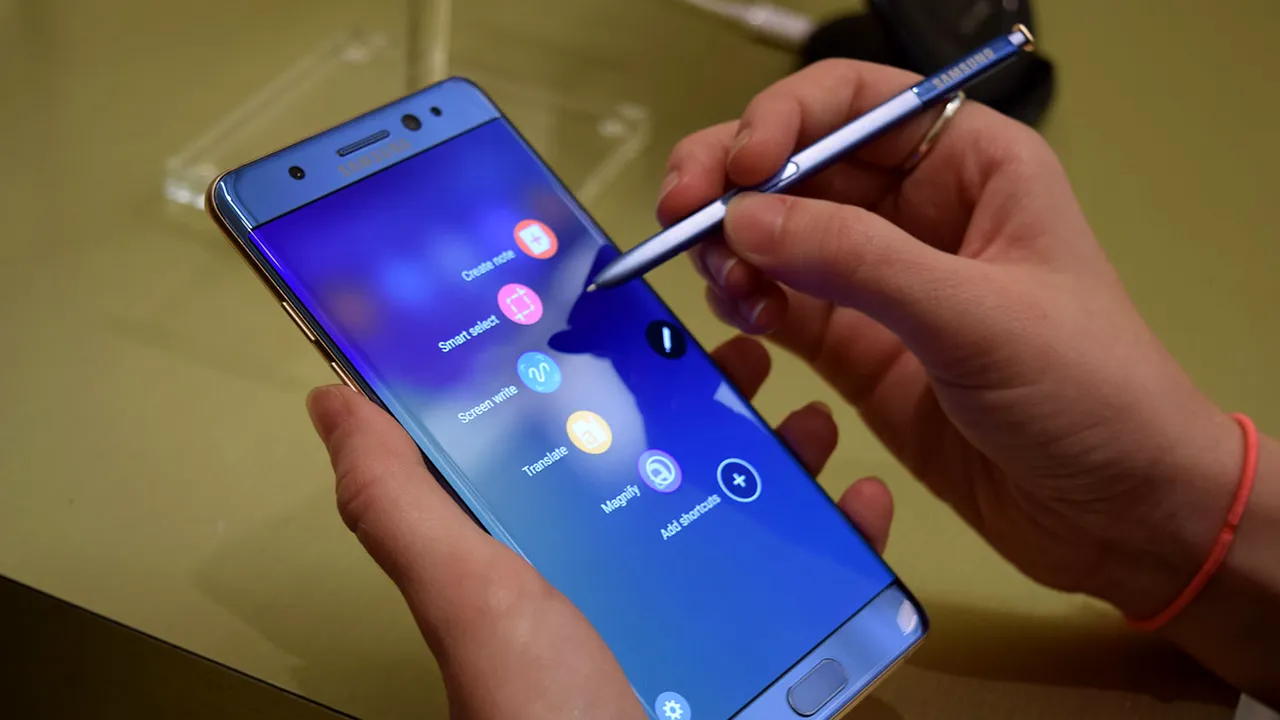 Cum arată cutiile antiincendiu pentru returnarea aparatelor Galaxy Note 7