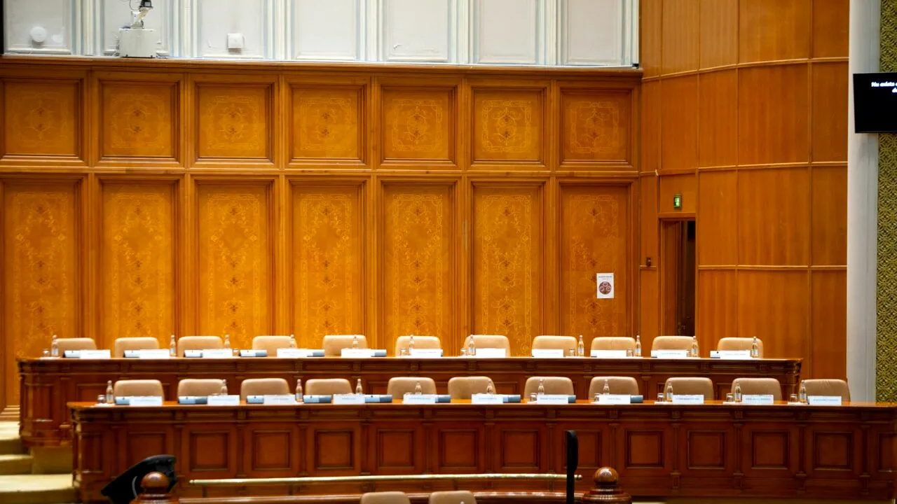 Românii cred că sistemele politice și economice sunt disfuncționale și economia e manipulată pentru a-i avantaja pe cei bogați și puternici - STUDIU