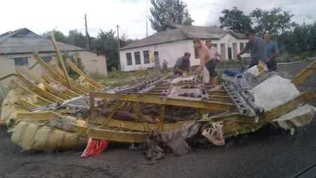 Iațeniuk: Persoanele responsabile de doborârea avionului malaysian trebuie judecate de Curtea Penală Internațională