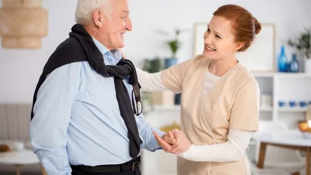 Ce a pățit o badantă, după ce s-a măritat cu pensionarul pe care îl îngrijea. Nimeni nu se aștepta la ce avea să urmeze