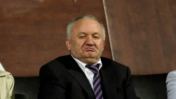 Mihai Stoica îi dă un RĂSPUNS acid lui Adrian Porumboiu, după tirada fostului mare arbitru. „Nu comentez ce spun toți chibiții”