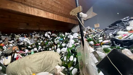 Ce a găsit proprietarul în locuința unui chiriaș care nu dusese gunoiul niciodată, în ultimii 10 ani