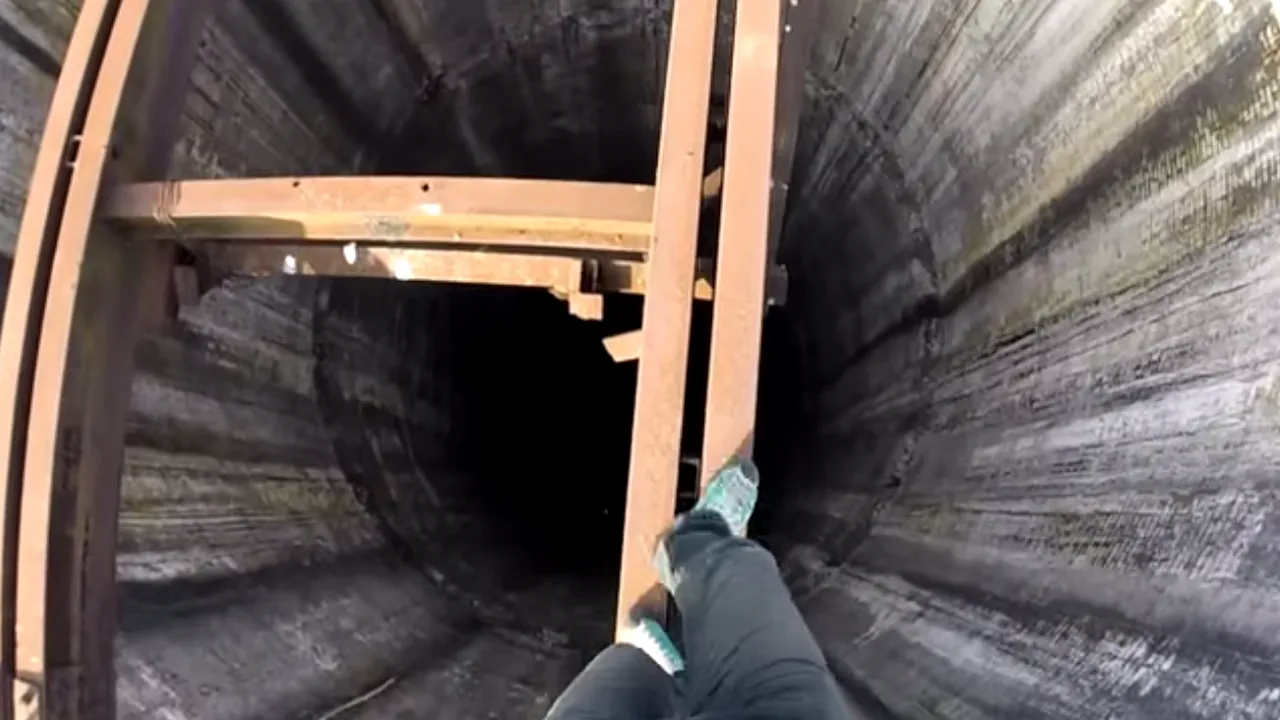 Românul care s-a cățărat pe un turn părăsit de 280 de metri a devenit faimos în presa internațională