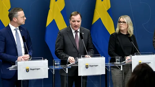 Suedia înăsprește restricțiile anti-Covid pe măsură ce cazurile se înmulțesc