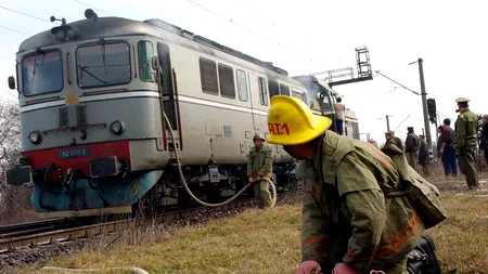 Locomotiva unui tren Regio care se deplasa pe direcția Râmnicu Vâlcea - Piatra Olt a luat foc