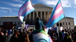 Reuters: Curtea Supremă a SUA urmează să se pronunțe asupra unor cazuri privind armele de foc și sportivii transgender