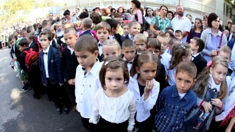 Învățătorii nu vor mai puține ore de română și matematică la clasele primare