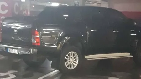 Răspunsul SFIDĂTOR dat de o tânără care și-a parcat bolidul PE DOUĂ LOCURI destinate mașinilor persoanelor CU HANDICAP: Parchez UNDE VREAU