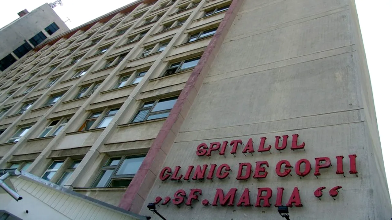 Părinții unui copil mort la spital reclamă că au fost anunțați după cinci zile despre deces. Reprezentanții spitalului spun că el a fost ababndonat în mternitate