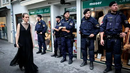 Misterul pozelor cu ministrul de Externe a fost spulberat. Sunt postate de un designer celebru, nu făcute cu AI. Oana Țoiu: 