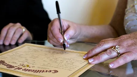 Câte zile libere cu plată primesc, de la angajator, salariații care se căsătoresc în 2022