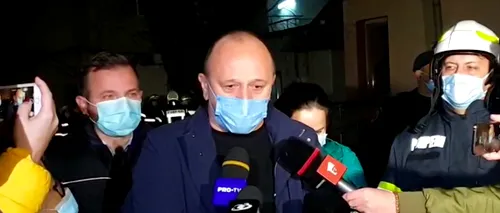 VIDEO Directorul Spitalului din Ploiești: Incendiul a pornit de la o scânteie, fie a fost o defecțiune la un aparat, fie un bolnav agitat a mișcat patul / Instalația electrică este nouă / Spitalul nu are autorizație la incendiu