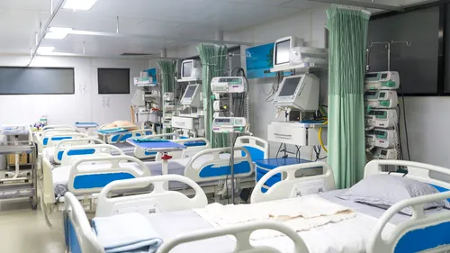 Situație paturi ATI COVID 23 noiembrie. 106 locuri libere pentru pacienți cu forme severe