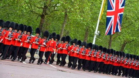 JUBILEUL REGINEI Elisabeta a II-a. Cum își sărbătoresc britanicii monarhul