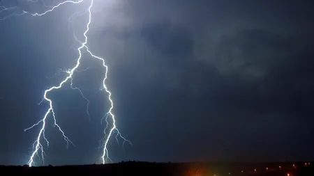 Prima țară care vrea să controleze vremea. Cât investește pentru a putea face asta