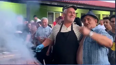 Primarul dintr-o comună din Gorj, declarat CÂȘTIGĂTOR cu 85% din voturi, a dat o petrecere cu mici și bere pentru localnici
