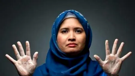 Obsesia unei femei din Malaezia. Se spală pe mâini de 300 de ori pe zi