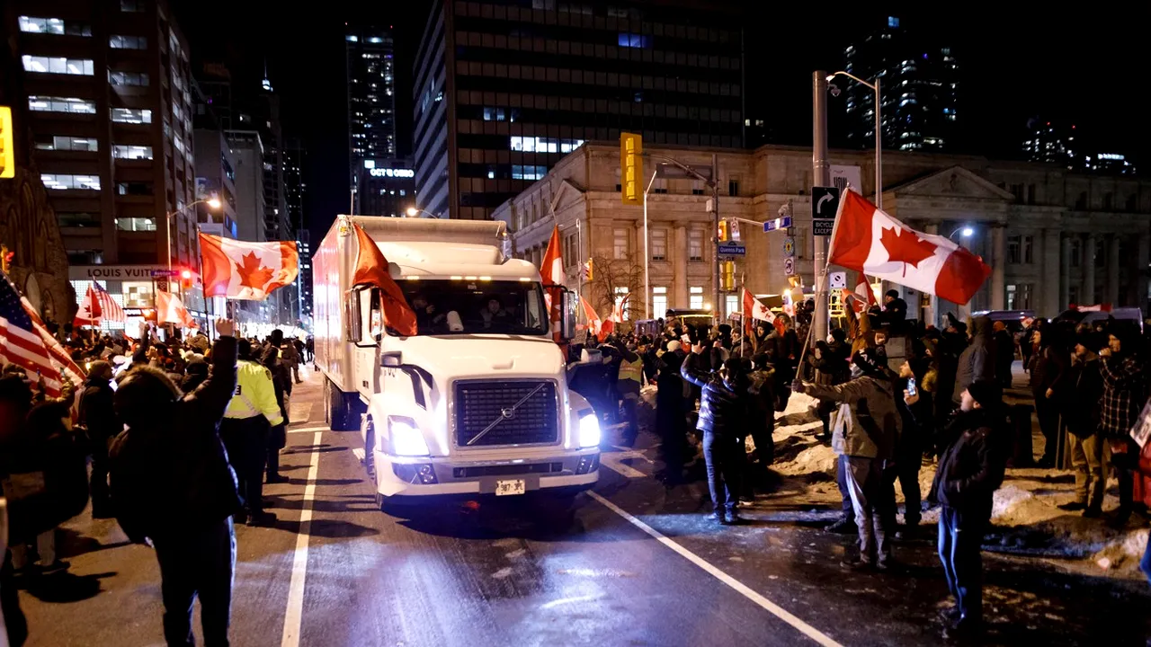 VIDEO | Protest fără precedent al antivacciniștilor în Canada. Primarul din Ottawa a declarat stare de urgență