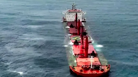 Patru membri ai echipajului uciși, alți 15 dispăruți, după ce o a doua navă s-a SCUFUNDAT în urma atacurilor rebelilor huthi din Marea Roșie