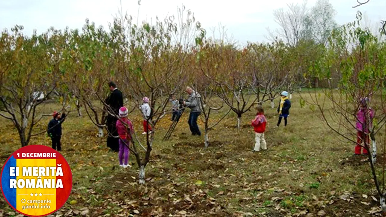 EI MERITĂ ROMÂNIA. Manuel Radu, preotul care la 36 de ani crește copiii săraci din Urlați: 