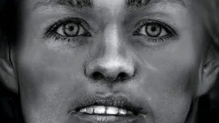 SECRETUL ascuns în această fotografie. A fost descoperit după 35 de ani