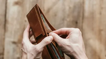 Cine va primi cinci PENSII în martie? Mii de pensionari, pe lista norocoșilor!