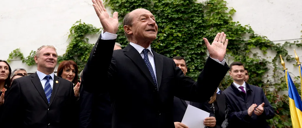 Băsescu, cercetat pentru spălare de bani