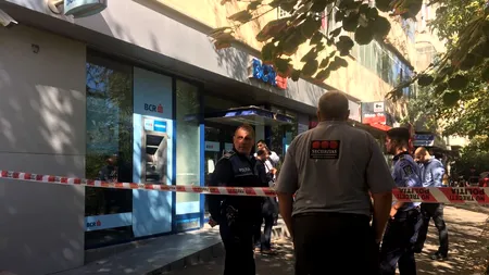 Tentativă de JAF la o BANCĂ din sectorul 2. Agresorul în hanorac, suspectat că a amenințat angajații cu un CUȚIT, a fost prins