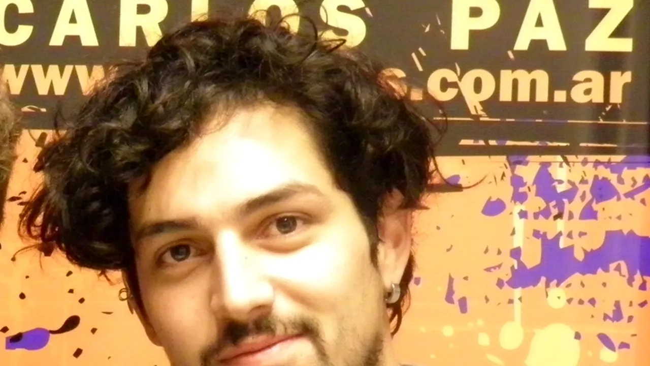 Solistul unei trupe rock a murit pe scenă în timpul unui concert