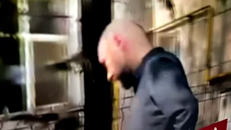 Durere de nedescris pentru soțul Teodorei, când a venit să-i ridice trupul neînsuflețit de la INML. Polițiștii examinează pistoalele criminalului