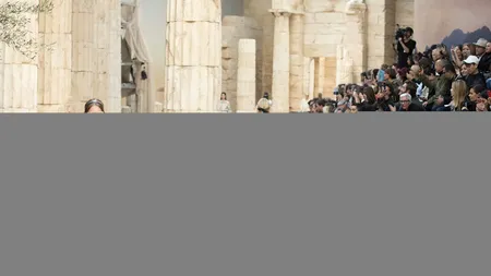 Un celebru creator de modă a murit la 70 de ani. De ce boală suferea artistul