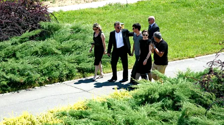 Cât câștigă lunar din salariu un discret miliardar român. EXCLUSIV