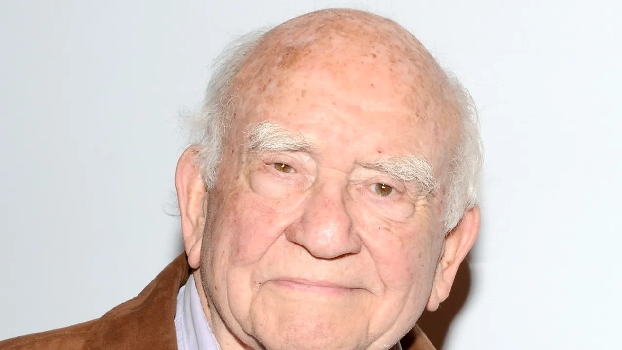 A murit Ed Asner. Actorul american a câştigat şapte premii Emmy
