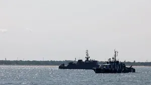 „Flota fantomă” ar cuprinde aproximativ 900 de nave/ UE ar putea să crească numărul petrolierelor rusești pe lista de SANCȚIUNI