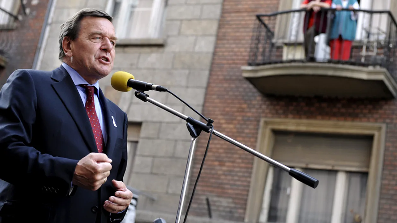 Reproșul lui Gerhard Schröder la adresa Angelei Merkel. Ce fel de decizii ar evita actualul cancelar