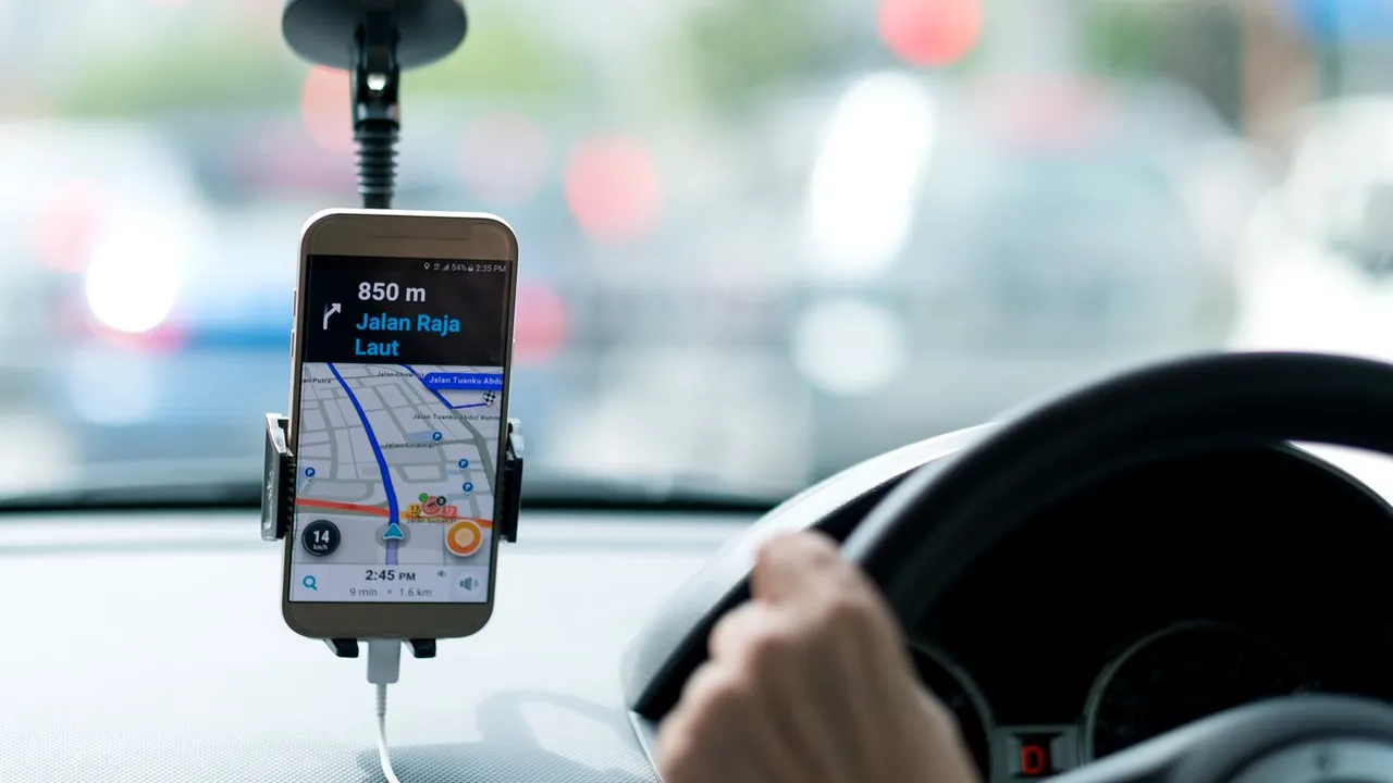 Cinci SECRETE pe care nu le știai despre aplicația Waze. Te vor ajuta să-ți îmbunătățești considerabil experiența de navigare