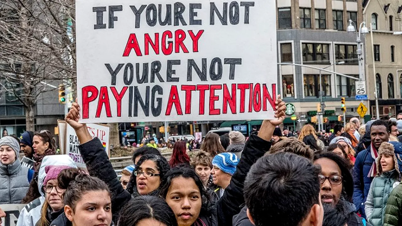 Panică la New York! A intrat cu mașina în protestatarii Black Lives Matter, adunați în Manhattan! - VIDEO
