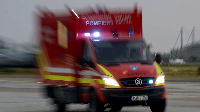 Accident grav pe E581. Cinci persoane, printre care un pompier și un bebeluș, au fost rănite