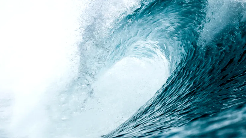 Imagini spectaculoase cu cel mai mare val înregistrat vreodată. VIDEO