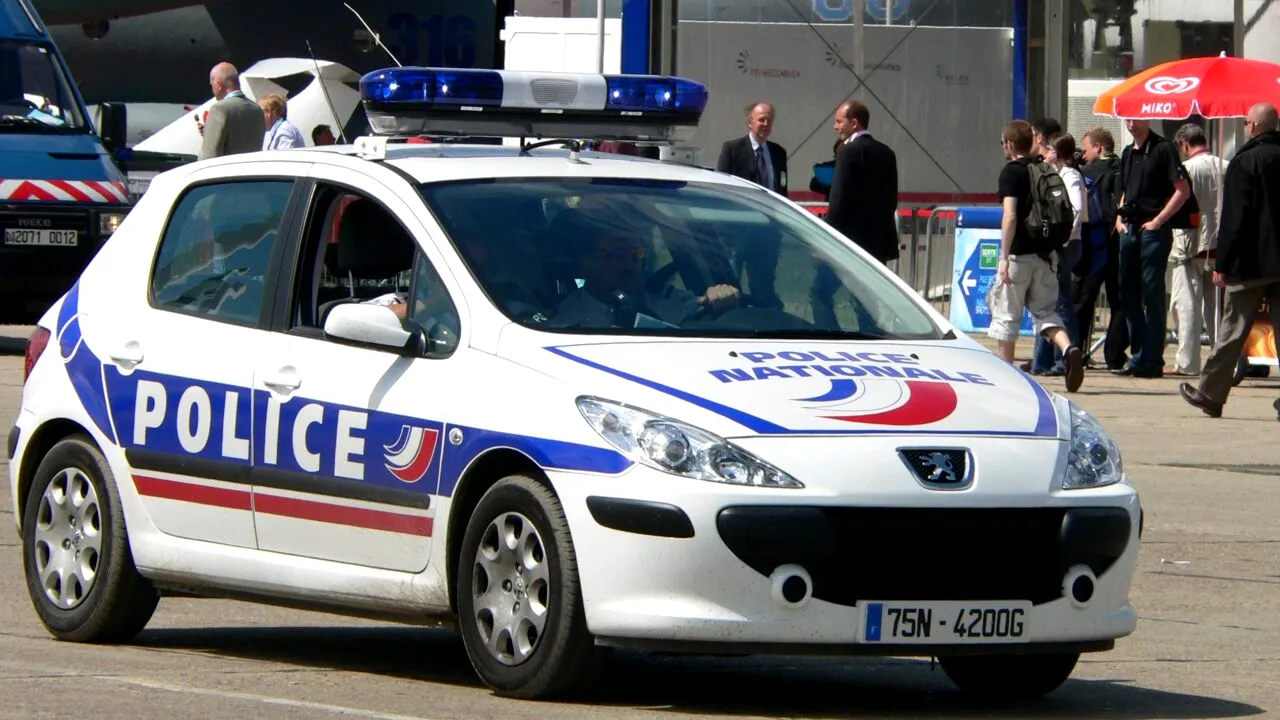 Românii, din nou victime ale știrilor false răspândite în Franța. „Sunt traficanți de organe”