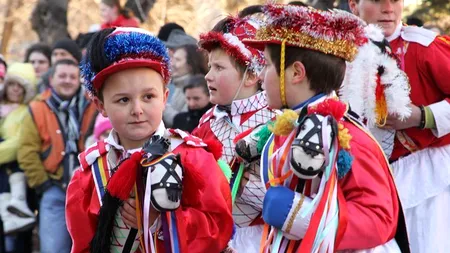 Aproape 600.000 de români își sărbătoresc onomastica de Sfântul Vasile
