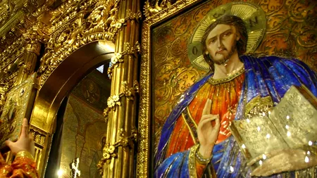 Tânără cercetată după ce a furat bani și bunuri din altarul unei biserici din Târgoviște